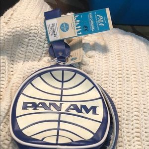 Pan Am make/up bag